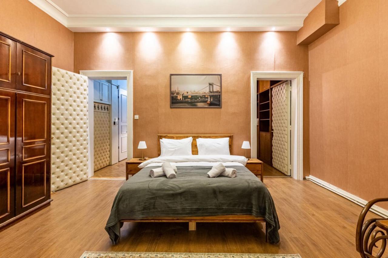 Historical Flat With A Lovely Sea View In Beyoglu Stambuł Zewnętrze zdjęcie