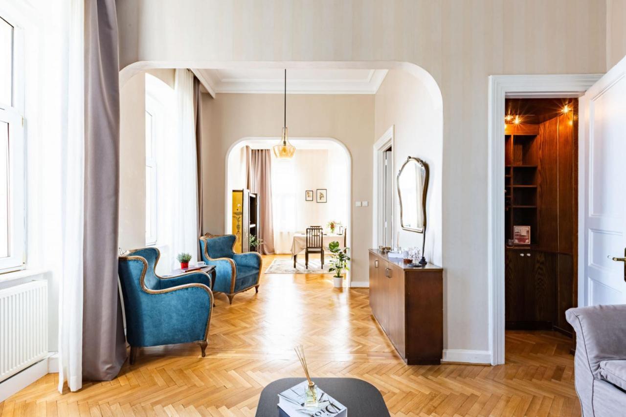 Historical Flat With A Lovely Sea View In Beyoglu Stambuł Zewnętrze zdjęcie